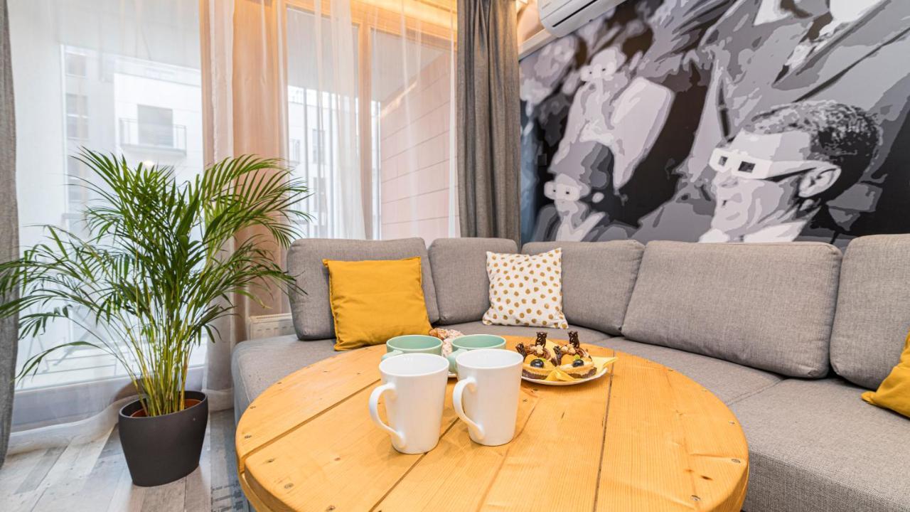 Maya's Flats & 24 - Hollywood Gdaňsk